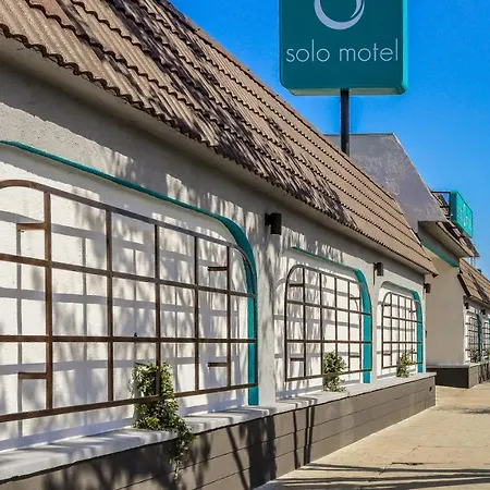 Solo Motel Broadway-3